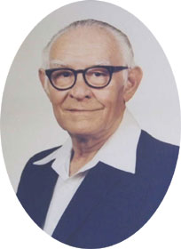 Dr. Mac Woodward photo